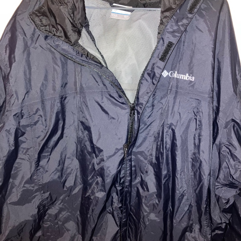 Columbia Black Jacket with Mesh Lining